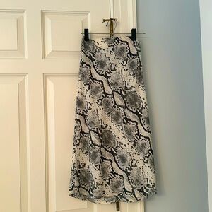 Snakeskin Print Midi Skirt in 0